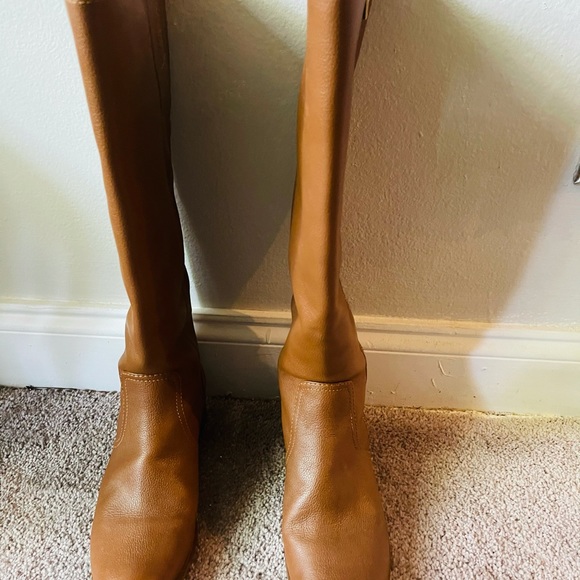 Michael Kors Leather boots - Picture 2 of 5